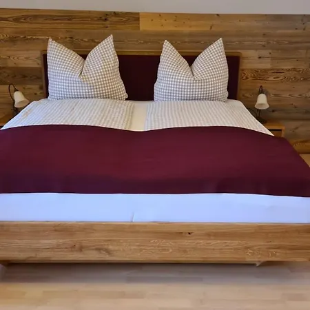 Appartement Bunter Hirsch Im Garmischer Zentrum *