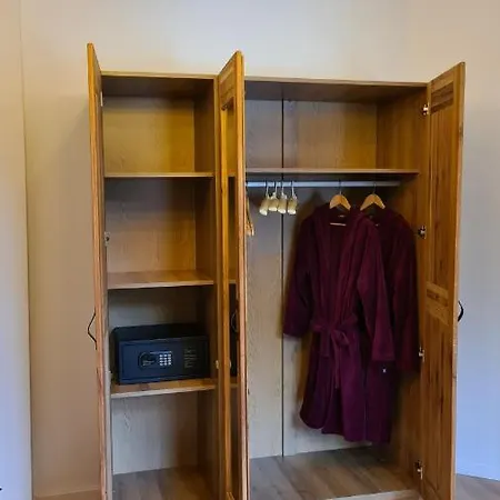 Appartement Bunter Hirsch Im Garmischer Zentrum *
