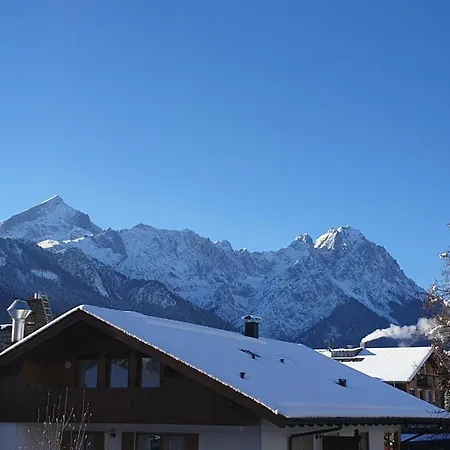 Bunter Hirsch Im Garmischer Zentrum Appartement Garmisch-Partenkirchen