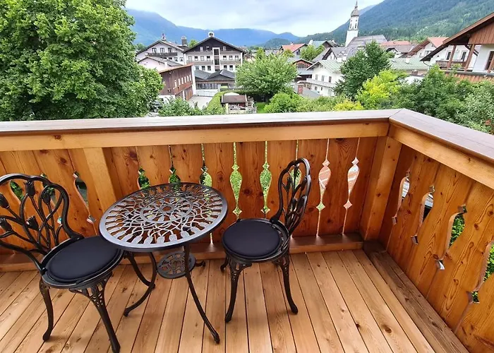 Apartment Bunter Hirsch Im Garmischer Zentrum
